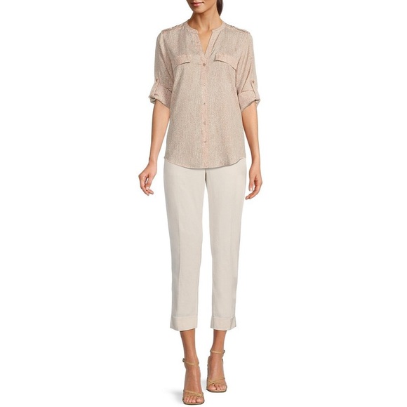 Calvin Klein
Rose Water Banded Collar Long Roll-Tab Sleeve Button Front Top. M - Picture 2 of 11